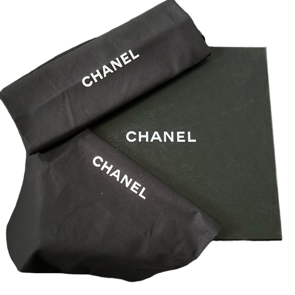Chanel gift box dust bags tissue storage shoe accessories bag decor storage auth - Picture 1 of 6